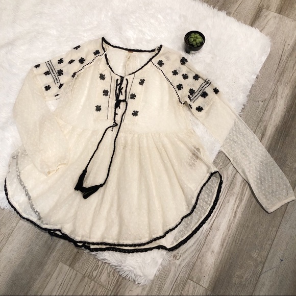 Free People Lace Long Sleeve Boho Tassel Tie Top - Picture 2 of 5